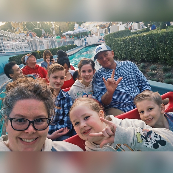 Meet your Posher, Hope - Picture 2 of 8